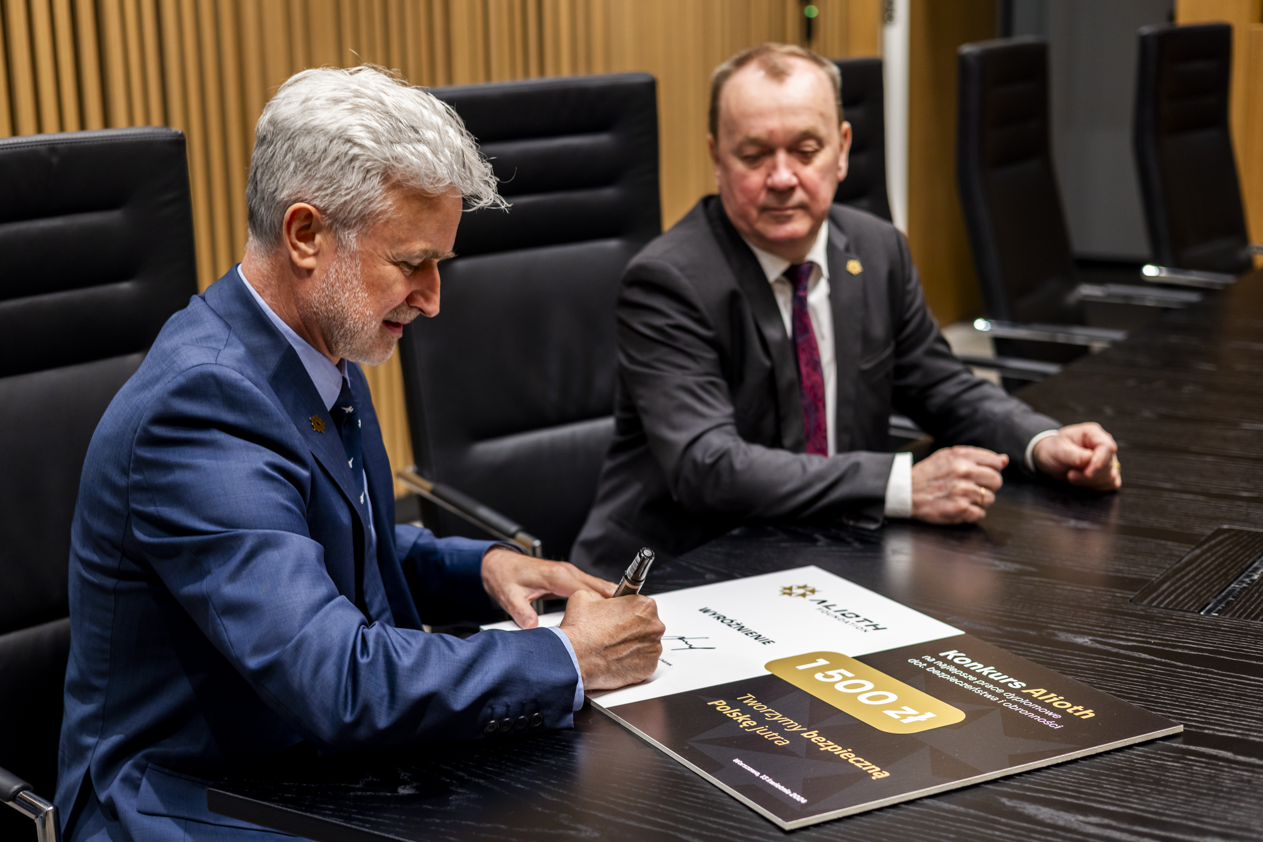 Nagrody w konkursie przyznane! Laureaci z wizytą w Muzeum Wojska Polskiego