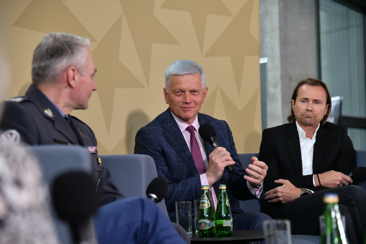 Debata Alioth Foundation na temat lotnictwa