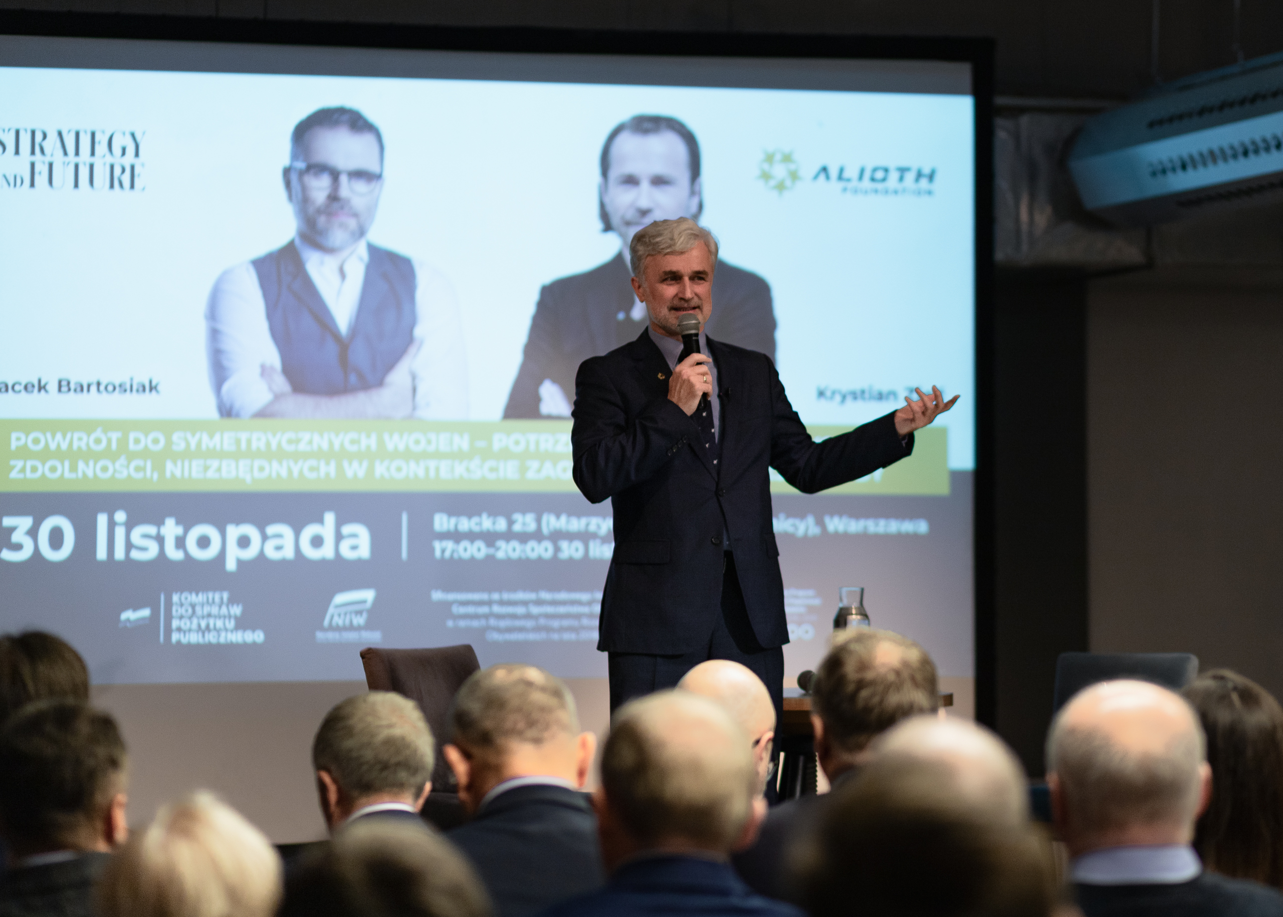 Jacek Bartosiak i Krystian Zięć o wdrożeniu programu F-16 i programach zbrojeniowych przyszłości